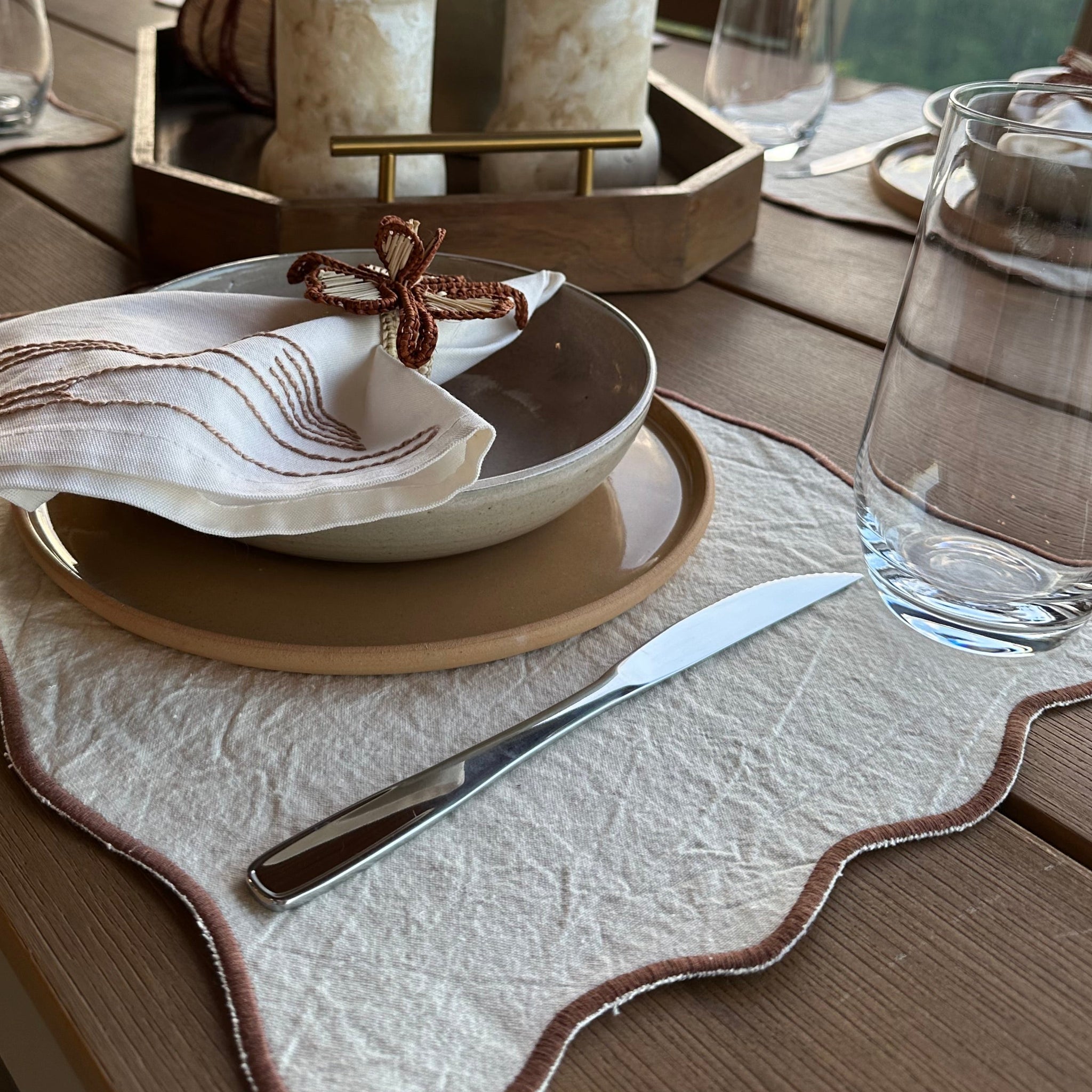 INDIVIDUAL RECTANGULAR ONDULADO MARCO MARRÓN