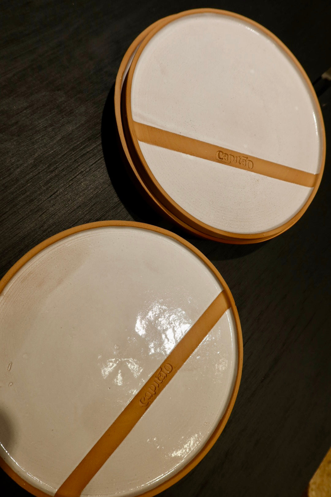 PLATO CIRCULAR PERSONALIZADO DE CERÁMICA ARTESANAL