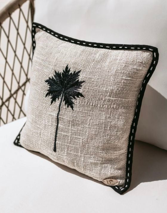 ALMOHADON PALMERA BORDADO Y MARCO NEGRO