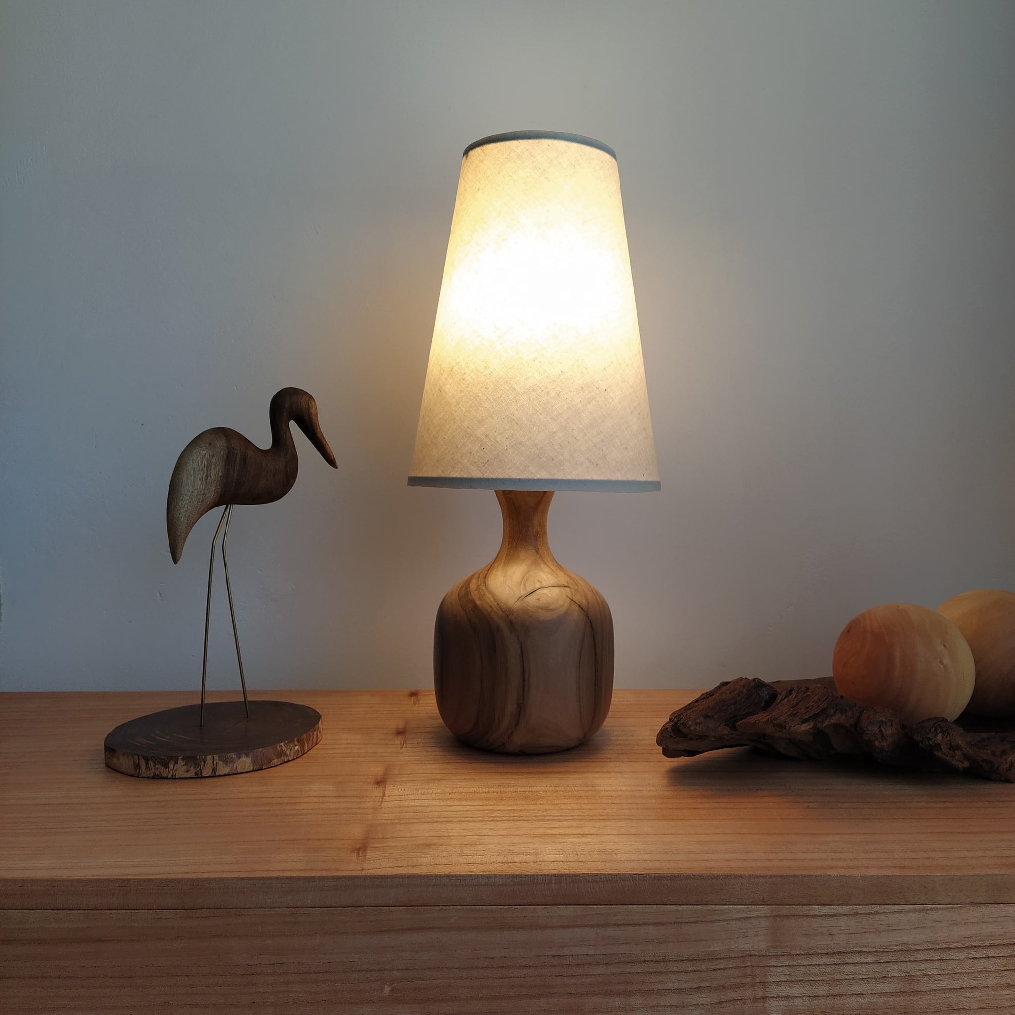 LÁMPARAS VELADORES DE MADERA NACIONAL ARTESANAL