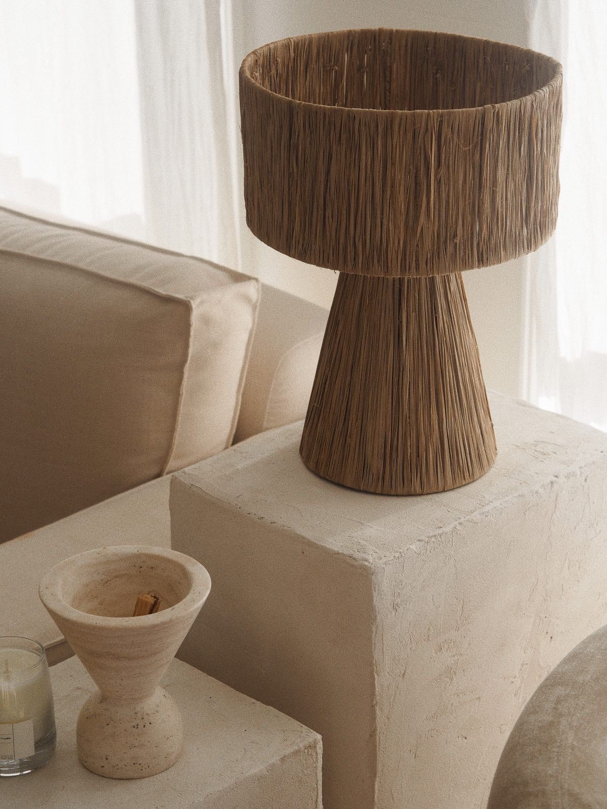 LAMPARA VELADOR DE RAFIA