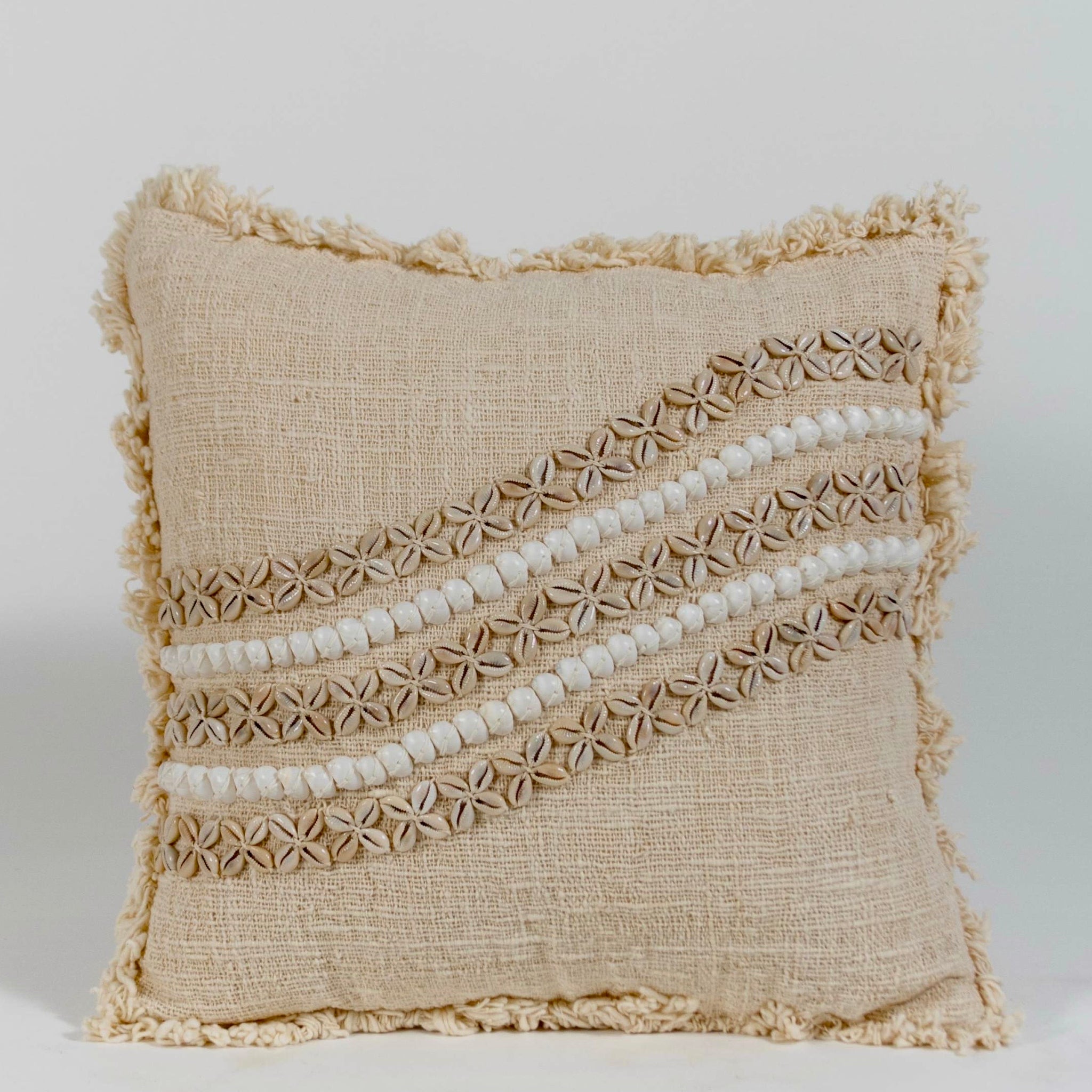 ALMOHADON CARACOLES I - 45 x 45