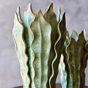 VESSELS TYPE VASES - SWORD LEAVES