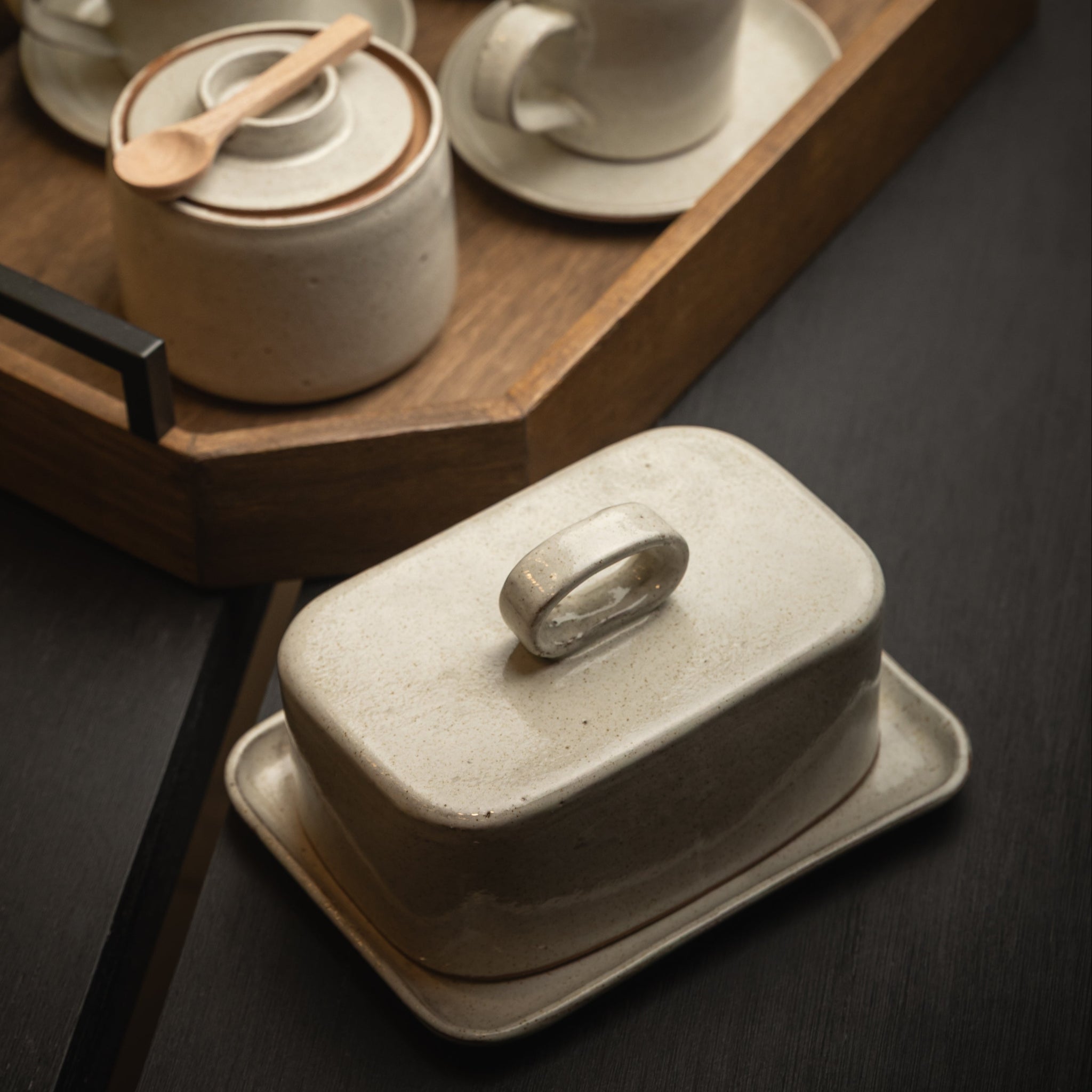 MANTEQUERA DE CERÁMICA ARENA