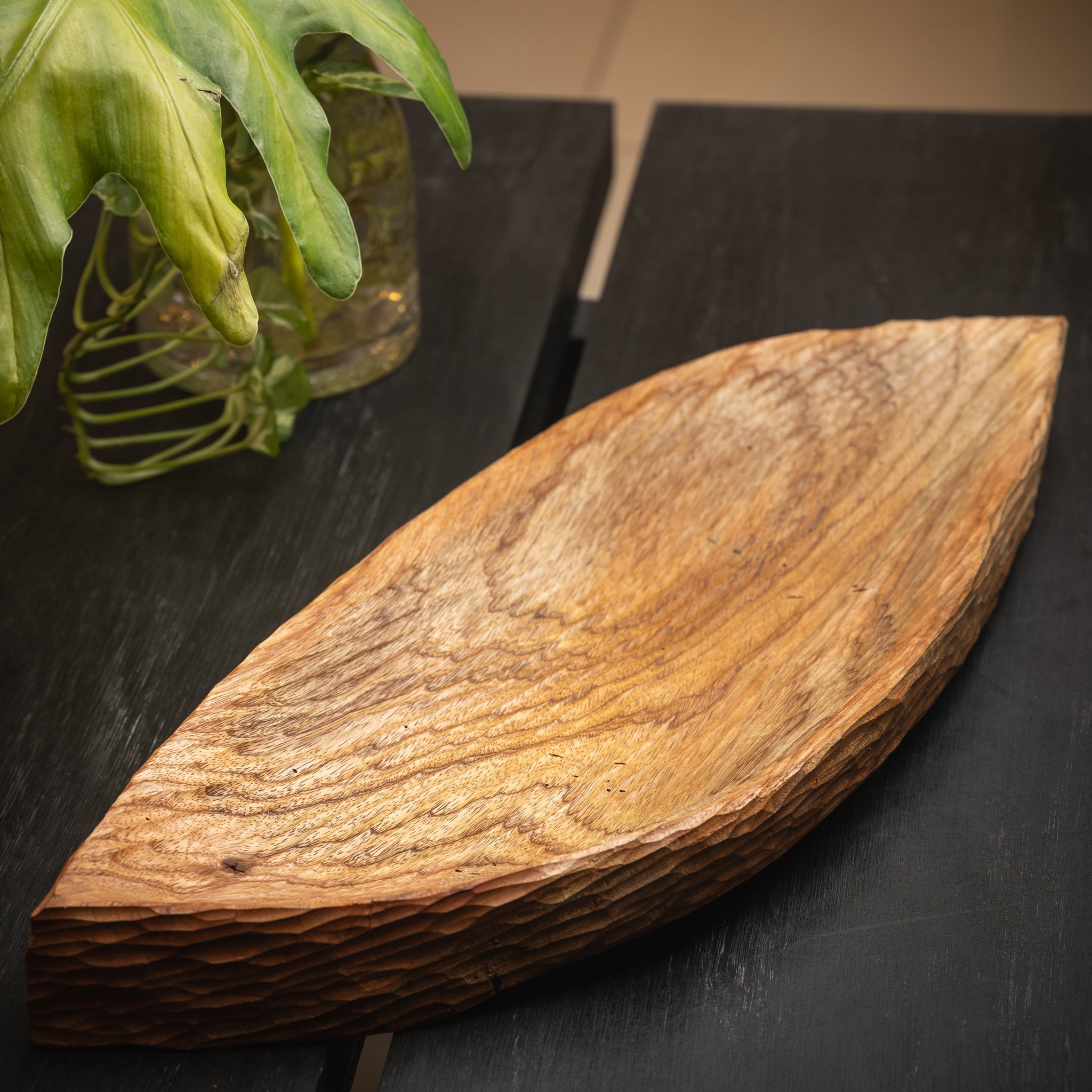 CUENCO DE CEDRO TEXTURADO ARTESANAL