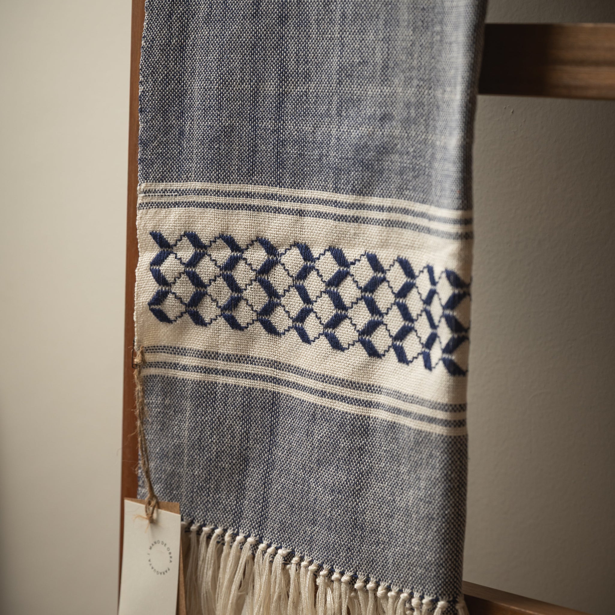 ROAD AND/OR BLANKET IN AUTHENTIC AO PO'I FABRIC EMBROIDERED STAR - G