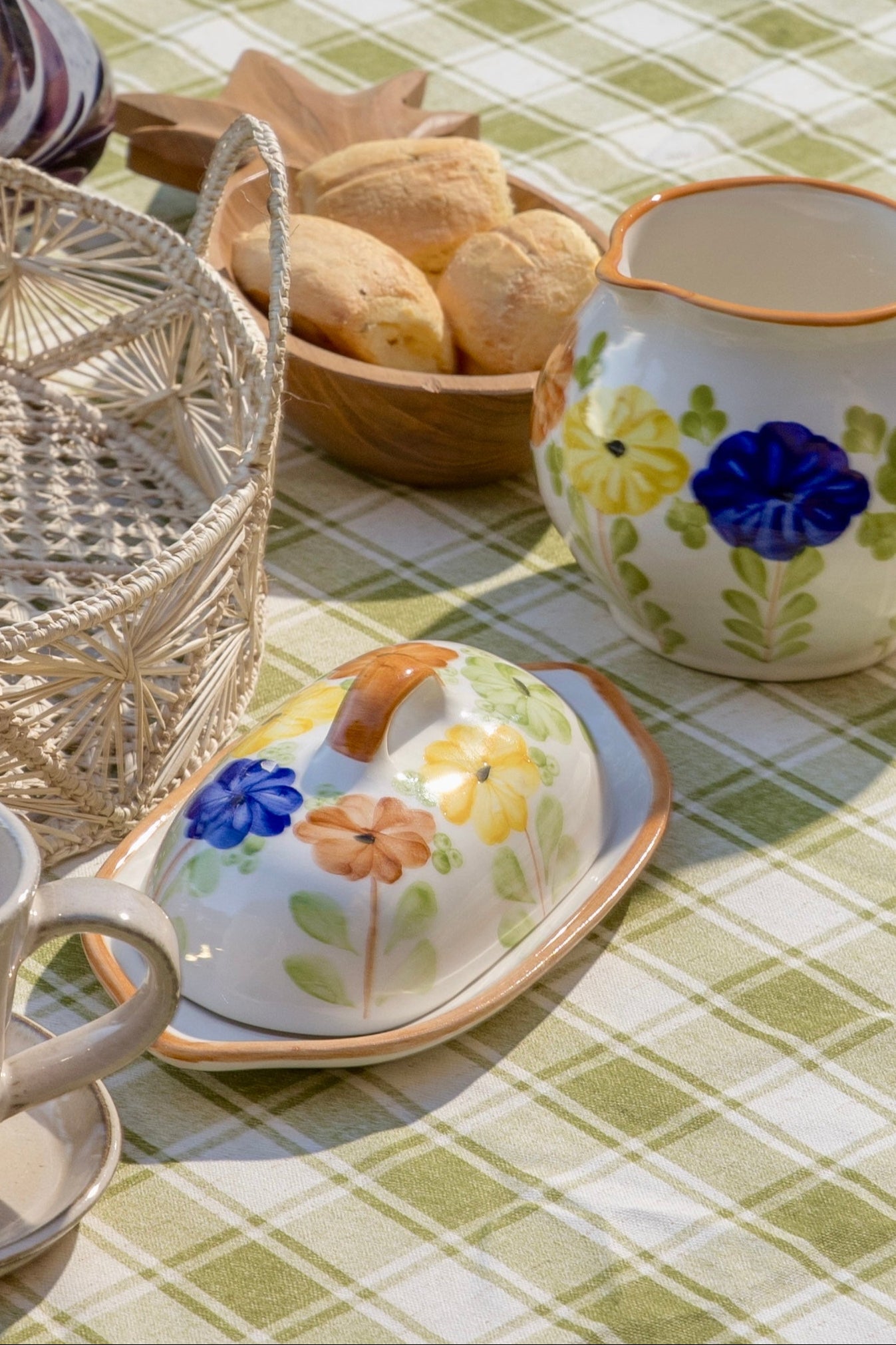 MANTEQUERA DE CERAMICA PINTADA A MANO