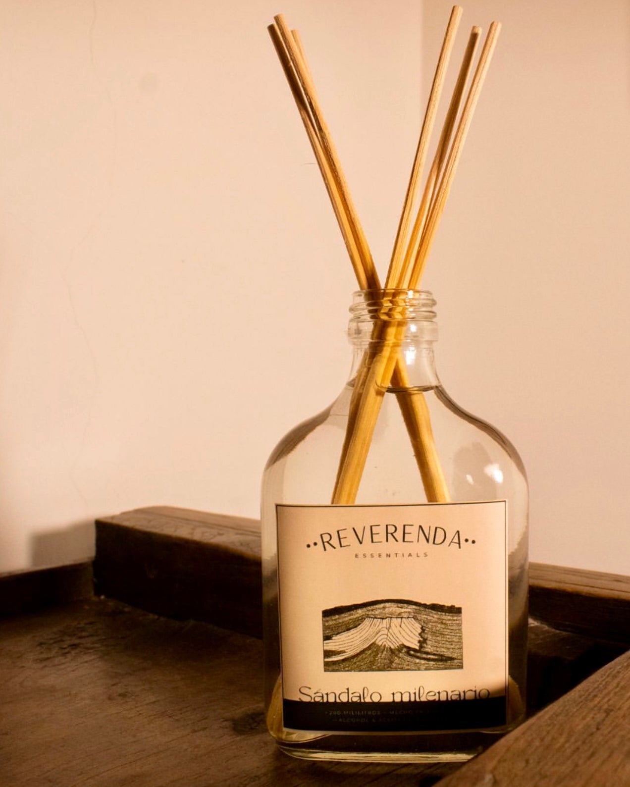 DIFUSOR REVERENDA 200 ml ESSENTIALS (SELECCIONE AROMA)