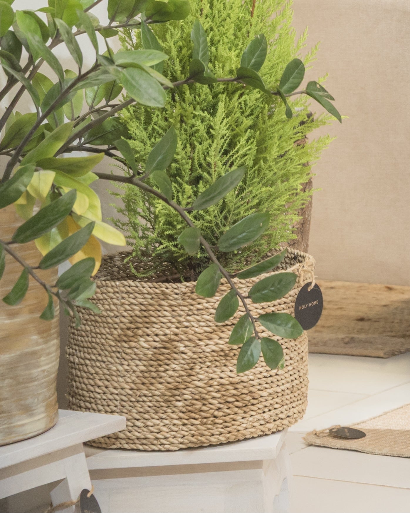 MULTIPURPOSE DECORATIVE BASKET WITH HANDLES