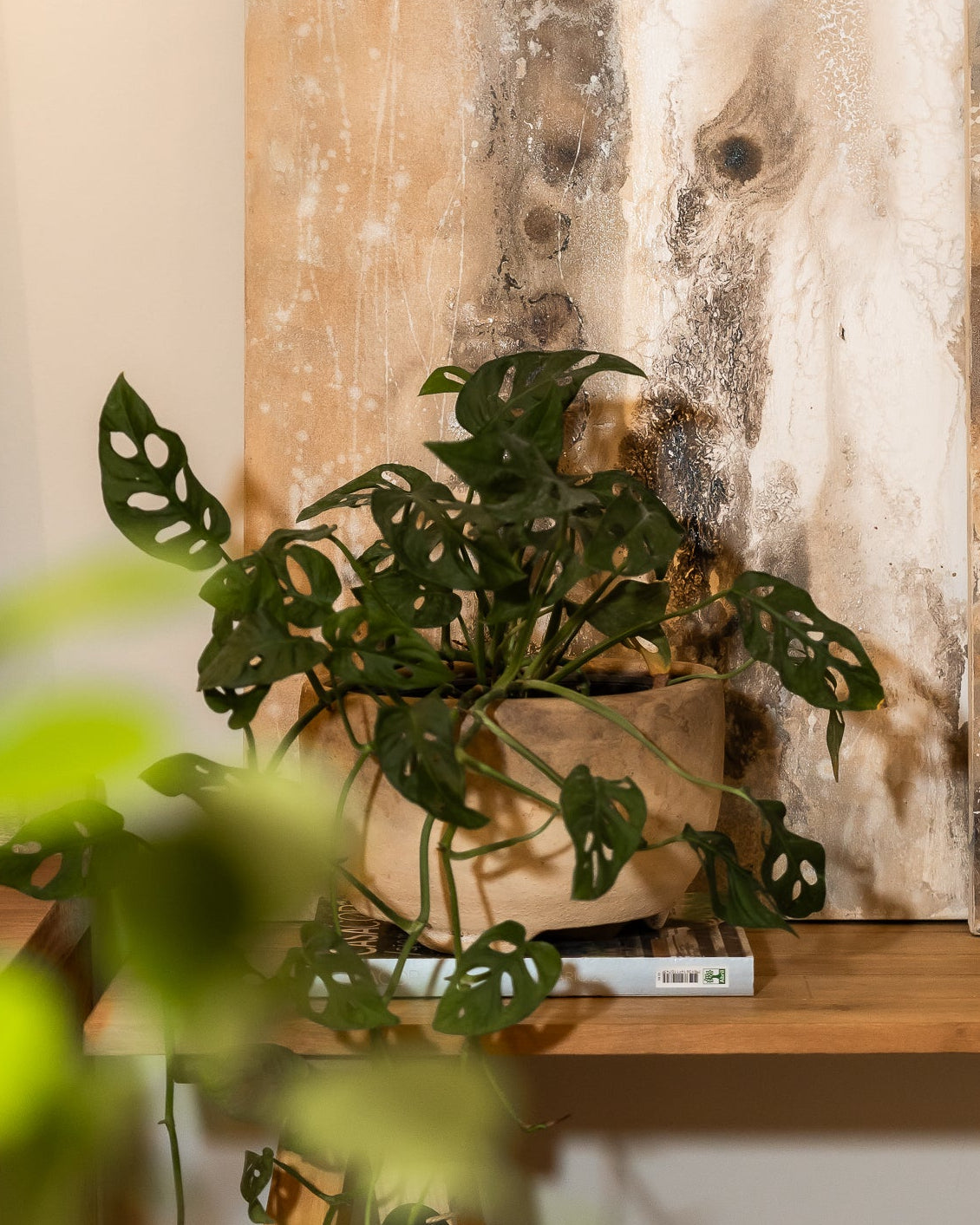 DECORATIVE EARS VASE - LARGE